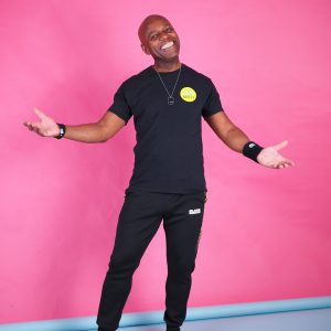 Baila con Carlos KAIKKI TUNNIT 45e